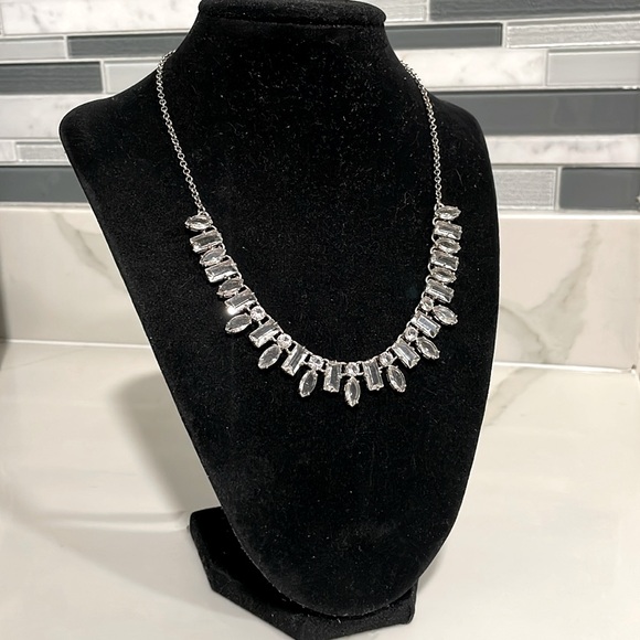 KATE SPADE CRYSTALS ELEGANT NECKLACE. - Picture 3 of 7